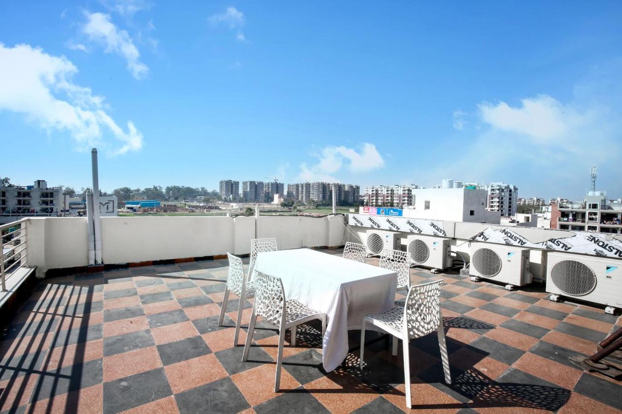 Hotel Woodcrest Zirakpur Chandigarh- Best Family Hotel - Luxurious Rooms - Unit Of Sidham Group Exteriér fotografie