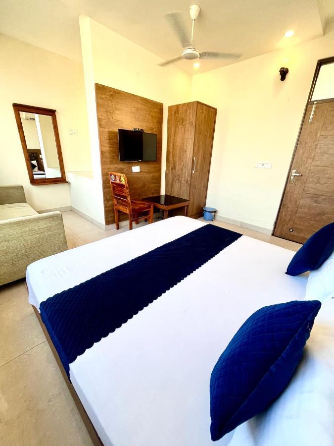 Hotel Woodcrest Zirakpur Chandigarh- Best Family Hotel - Luxurious Rooms - Unit Of Sidham Group Exteriér fotografie