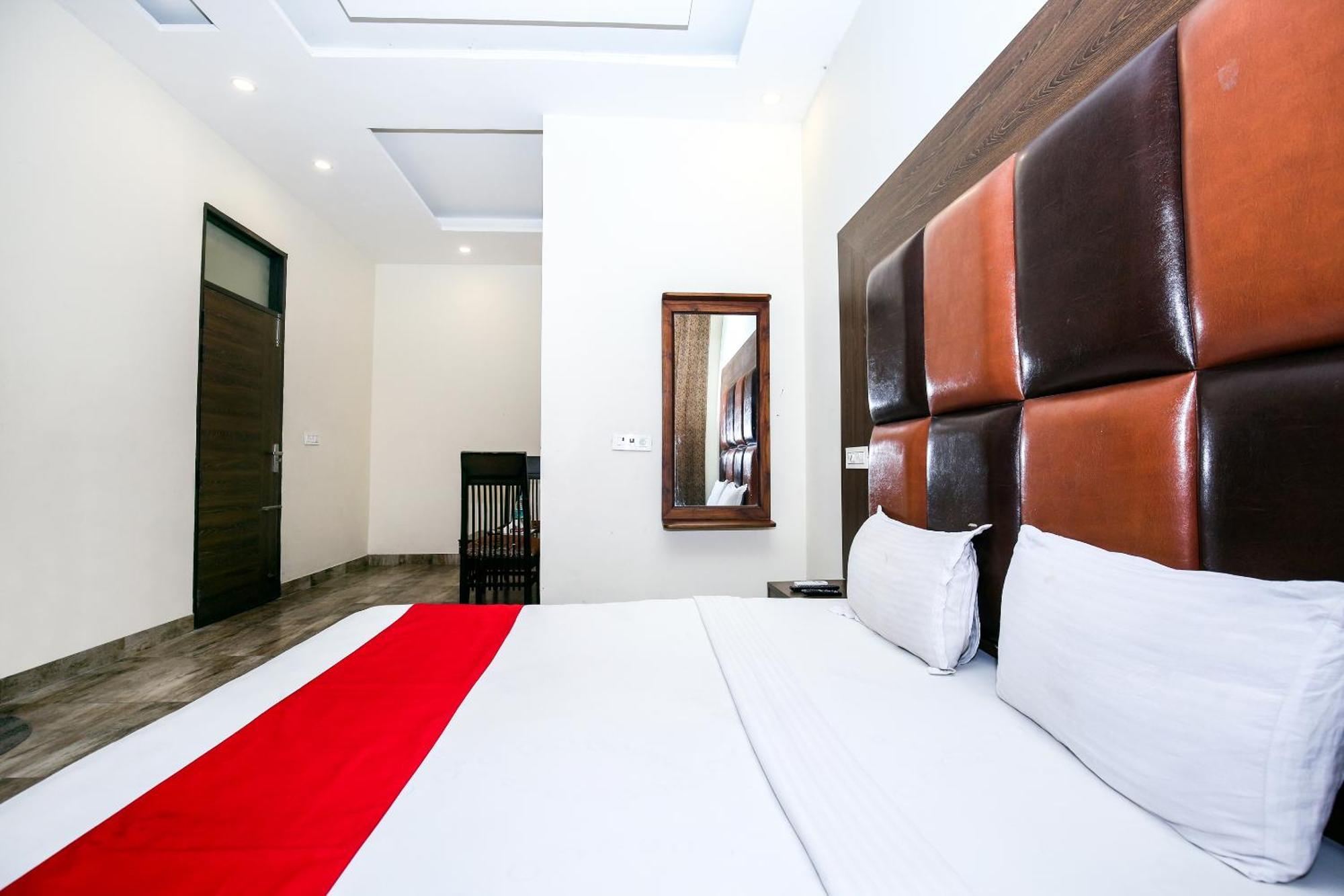 Hotel Woodcrest Zirakpur Chandigarh- Best Family Hotel - Luxurious Rooms - Unit Of Sidham Group Exteriér fotografie