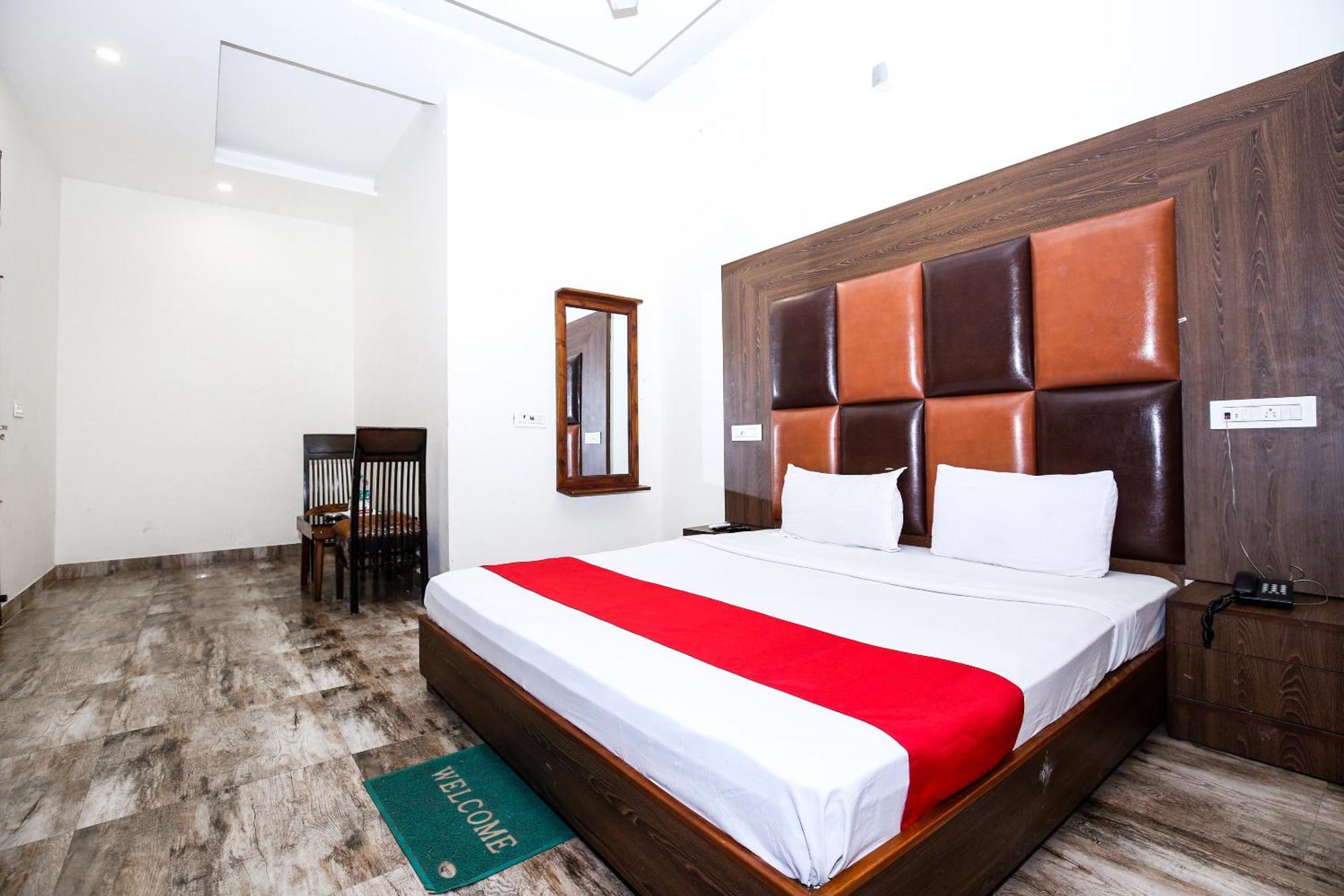 Hotel Woodcrest Zirakpur Chandigarh- Best Family Hotel - Luxurious Rooms - Unit Of Sidham Group Exteriér fotografie